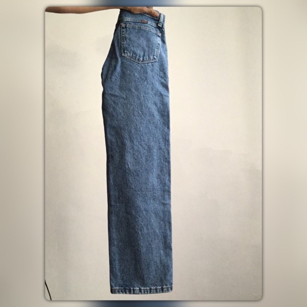 Denim - Picture 4 of 4